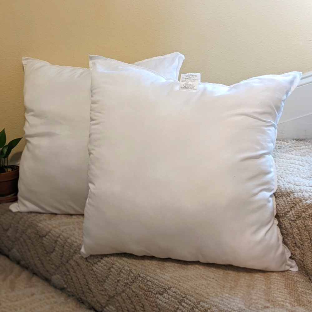 Twin pillow inserts 24" x 24" decor cushions for beds